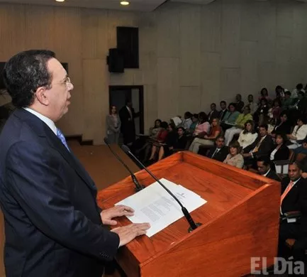 http://eldia.com.do/image/article/31/460×390/0/58F5476E-7DF0-4334-9F70-217D98E7DECA.jpeg