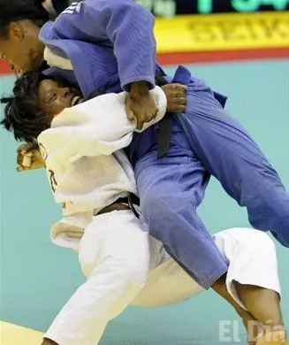 http://eldia.com.do/image/article/30/460×390/0/611F3B5C-739E-4FF9-8F9A-0C3C9C3DF4D4.jpeg