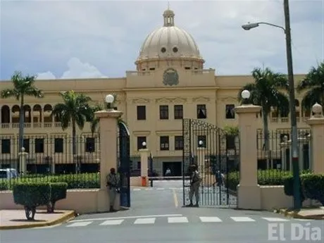 http://eldia.com.do/image/article/31/460×390/0/86E3AB20-F2C5-40FF-8ECE-0C4F100DFCAB.jpeg