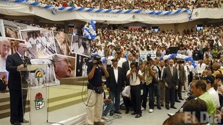 http://eldia.com.do/image/article/30/460×390/0/8FFF56CA-6722-40A3-B1C3-3AF7493C02C5.jpeg