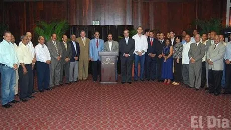 http://eldia.com.do/image/article/30/460×390/0/992B5A5D-E3FF-4253-9B0E-5FEB84F5BE4B.jpeg