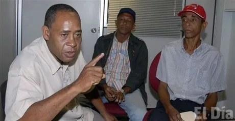 http://eldia.com.do/image/article/30/460×390/0/BF8B4771-2BFB-4C51-8CB5-3BD747620EAE.jpeg