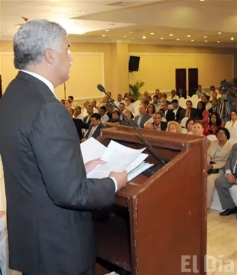 http://eldia.com.do/image/article/32/460×390/0/0C4938EF-317B-44C8-9E95-5B9CD5A7F850.jpeg