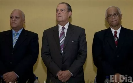 http://eldia.com.do/image/article/34/460×390/0/1D8CA5DB-18F7-4715-9ADA-DD6392E0D463.jpeg