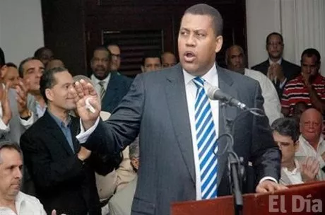 http://eldia.com.do/image/article/32/460×390/0/4B27A314-4AF1-48FB-AEAF-C5E60E4EE020.jpeg