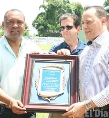 http://eldia.com.do/image/article/34/460×390/0/8B80B361-461C-42D1-A368-B1EB4AEC7490.jpeg