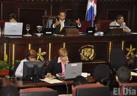 http://eldia.com.do/image/article/34/460×390/0/BEE25163-4346-427E-A361-A13C93FB407F.jpeg