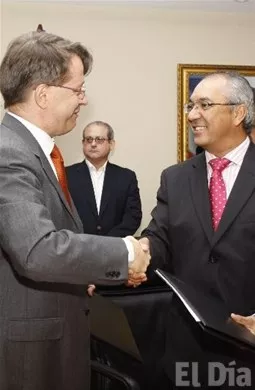 http://eldia.com.do/image/article/35/460×390/0/C60A2015-BD5F-40E7-8AD7-C6E7CE47AD86.jpeg