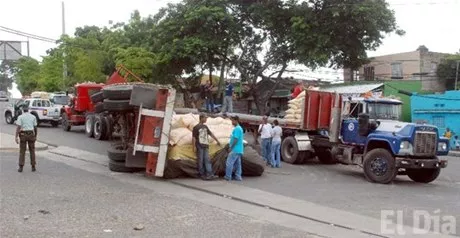 http://eldia.com.do/image/article/33/460×390/0/DDF2A9CC-69B6-4746-9F13-7A26514DC04C.jpeg