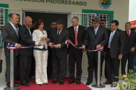 http://eldia.com.do/image/article/37/460×390/0/00A33A99-F813-44EE-AF53-93852A033AA7.jpeg