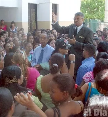 http://eldia.com.do/image/article/37/460×390/0/04E98A6F-322B-4030-81D3-5502783E05A8.jpeg
