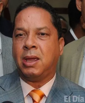 http://eldia.com.do/image/article/35/460×390/0/24CF7AB1-0904-4F2C-B73D-1FB1DD51CD21.jpeg