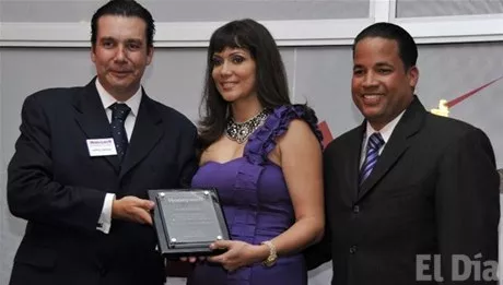 http://eldia.com.do/image/article/35/460×390/0/3FD8123C-F7C6-4C8D-8584-68B0EC3A47B8.jpeg