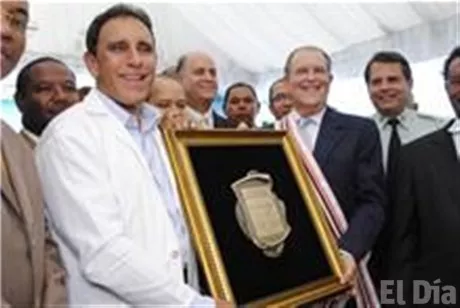 http://eldia.com.do/image/article/35/460×390/0/4E1BAD1A-7F48-4BDA-B126-53AD0B2F2312.jpeg