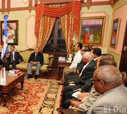 http://eldia.com.do/image/article/37/460×390/0/5FDEE62B-2B3D-434B-831F-A8D4733E00DE.jpeg