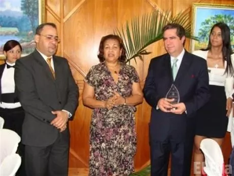 http://eldia.com.do/image/article/37/460×390/0/6728469E-906C-4505-926B-6BE2BD2417F3.jpeg