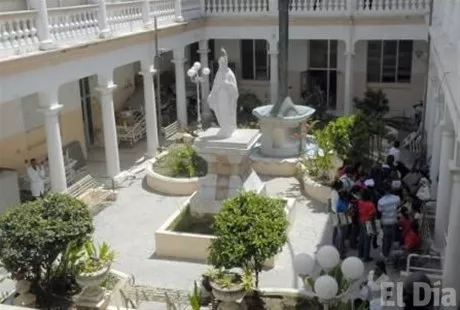 http://eldia.com.do/image/article/37/460×390/0/7687BC8B-21AF-4DB0-B5BC-E4663A33CE13.jpeg