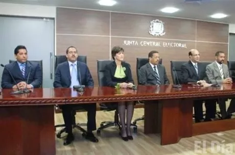 http://eldia.com.do/image/article/37/460×390/0/B9A5A2C1-6B3D-4C57-8E79-A904489B35F0.jpeg