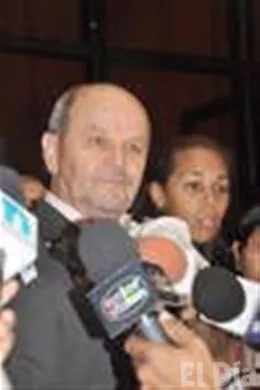 http://eldia.com.do/image/article/40/460×390/0/46885261-C685-4A1D-BF15-3A9432ECF393.jpeg