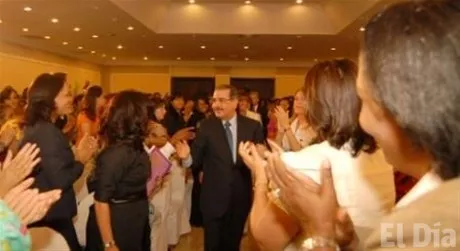 http://eldia.com.do/image/article/39/460×390/0/5F21FB0B-4665-4915-8E8E-81B5DFD2CB29.jpeg