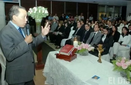 http://eldia.com.do/image/article/40/460×390/0/67B3D4F2-C6AC-4B8D-8F5B-2F9361818805.jpeg http://eldia.com.do/image/article/40/460×390/0/67B3D4F2-C6AC-4B8D-8F5B-2F9361818805.jpeg