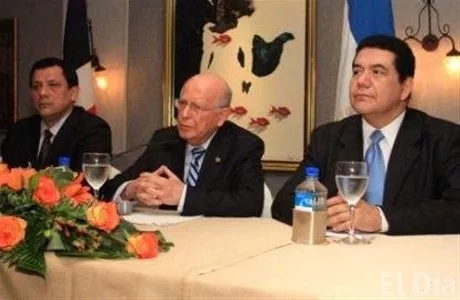 http://eldia.com.do/image/article/39/460×390/0/7D2A44CA-A87A-4833-8897-C096F4EC3AF0.jpeg