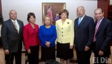 http://eldia.com.do/image/article/40/460×390/0/06C4B1BA-F0AD-4BD1-AC9D-99444986ADE3.jpeg
