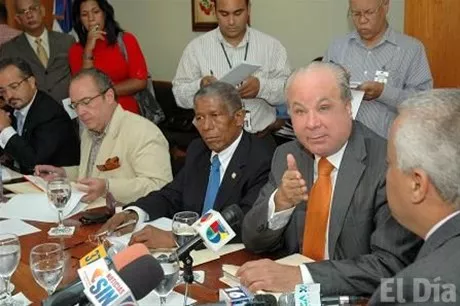 http://eldia.com.do/image/article/41/460×390/0/164C9960-248D-4CA2-9963-548FE553844E.jpeg