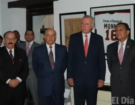 http://eldia.com.do/image/article/41/460×390/0/4BB7B2F7-4D05-401F-A77A-FC604B2DBF5C.jpeg