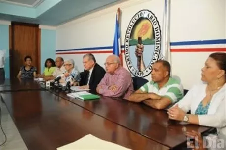http://eldia.com.do/image/article/41/460×390/0/4EBDC380-6E0F-4032-A0CE-B6348D4689EB.jpeg