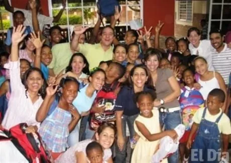 http://eldia.com.do/image/article/41/460×390/0/61B970BA-A1E9-4E99-B3DA-9F0894DDDE18.jpeg