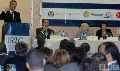 http://eldia.com.do/image/article/42/460×390/0/86CA1196-BE85-44CC-9AA5-B706B2FBCFC0.jpeg