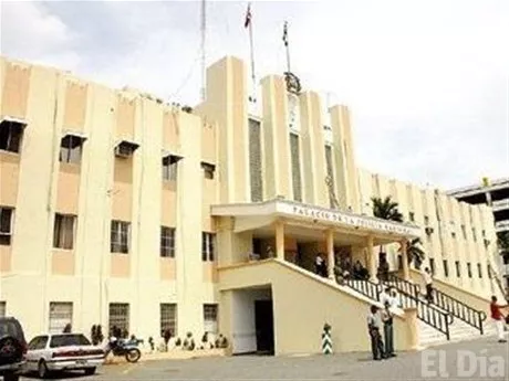 http://eldia.com.do/image/article/42/460×390/0/9B237C36-E15D-4F7C-B95C-028A46622547.jpeg