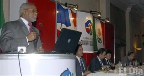 http://eldia.com.do/image/article/41/460×390/0/9D90E35C-359F-4F24-B817-3C3F371D11CC.jpeg
