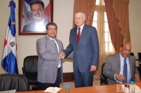http://eldia.com.do/image/article/41/460×390/0/B75609E5-6320-4BF5-AB64-08B8ACB6402D.jpeg