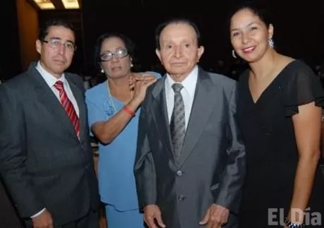 http://eldia.com.do/image/article/41/460×390/0/C94CE4D9-D3DB-48D9-87FE-80469741FF55.jpeg