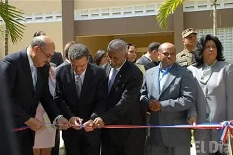http://eldia.com.do/image/article/42/460×390/0/D659D2A6-5AAD-4426-9C97-B4F762EEE150.jpeg