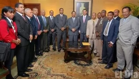 http://eldia.com.do/image/article/41/460×390/0/E4F0CFCA-C3D4-41B3-8E8E-0B929CF2FB74.jpeg