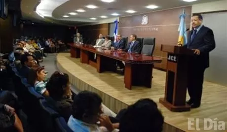 http://eldia.com.do/image/article/41/460×390/0/F5C3AD77-6F06-479E-8EF2-2CB094FEA110.jpeg