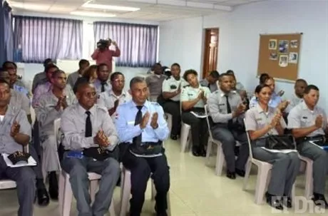 http://eldia.com.do/image/article/41/460×390/0/FCC7DA45-B8C1-4BA2-BEF2-B2FC97DA0118.jpeg
