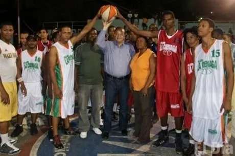 http://eldia.com.do/image/article/44/460×390/0/23FDD57E-DC66-4403-956B-C73B07D318AD.jpeg