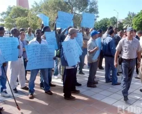 http://eldia.com.do/image/article/44/460×390/0/99AB9682-2144-462A-93E9-596B15DD8287.jpeg