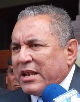 http://eldia.com.do/image/article/46/460×390/0/C30E1F4E-B613-4486-B3E2-D7CEF6FC7DDB.jpeg