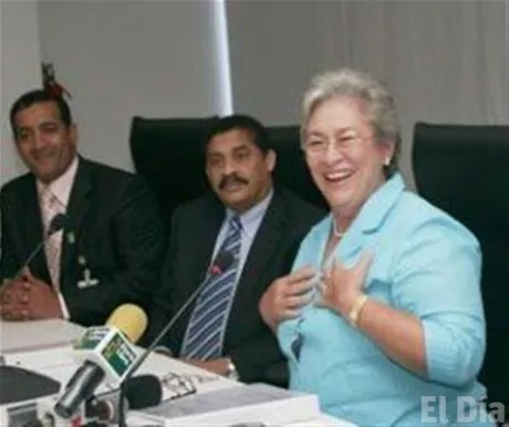 http://eldia.com.do/image/article/44/460×390/0/F0A30046-156C-466B-A305-7944754FBE88.jpeg