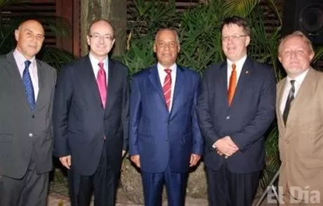 http://eldia.com.do/image/article/48/460×390/0/05CBD94C-800D-43C5-8F46-A28C30E2BD5E.jpeg