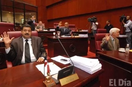 http://eldia.com.do/image/article/48/460×390/0/1C3DCAEE-A5FE-4300-8B40-D90BB29A9D40.jpeg