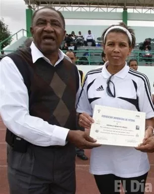 http://eldia.com.do/image/article/48/460×390/0/205A3BBE-9583-4C3D-9C46-0E8BA4C2FBA3.jpeg