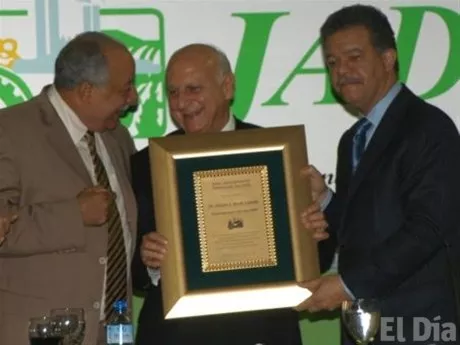 http://eldia.com.do/image/article/49/460×390/0/46EF1DDA-4E42-4CA0-AD19-26A2D14C90A0.jpeg