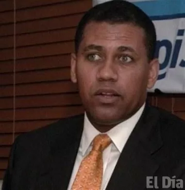 http://eldia.com.do/image/article/48/460×390/0/579B4981-13DE-40CA-A61C-6BD4206B86B9.jpeg