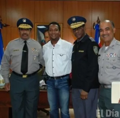 http://eldia.com.do/image/article/46/460×390/0/5C5C1992-4888-473B-BA57-6C3DD9D96B60.jpeg
